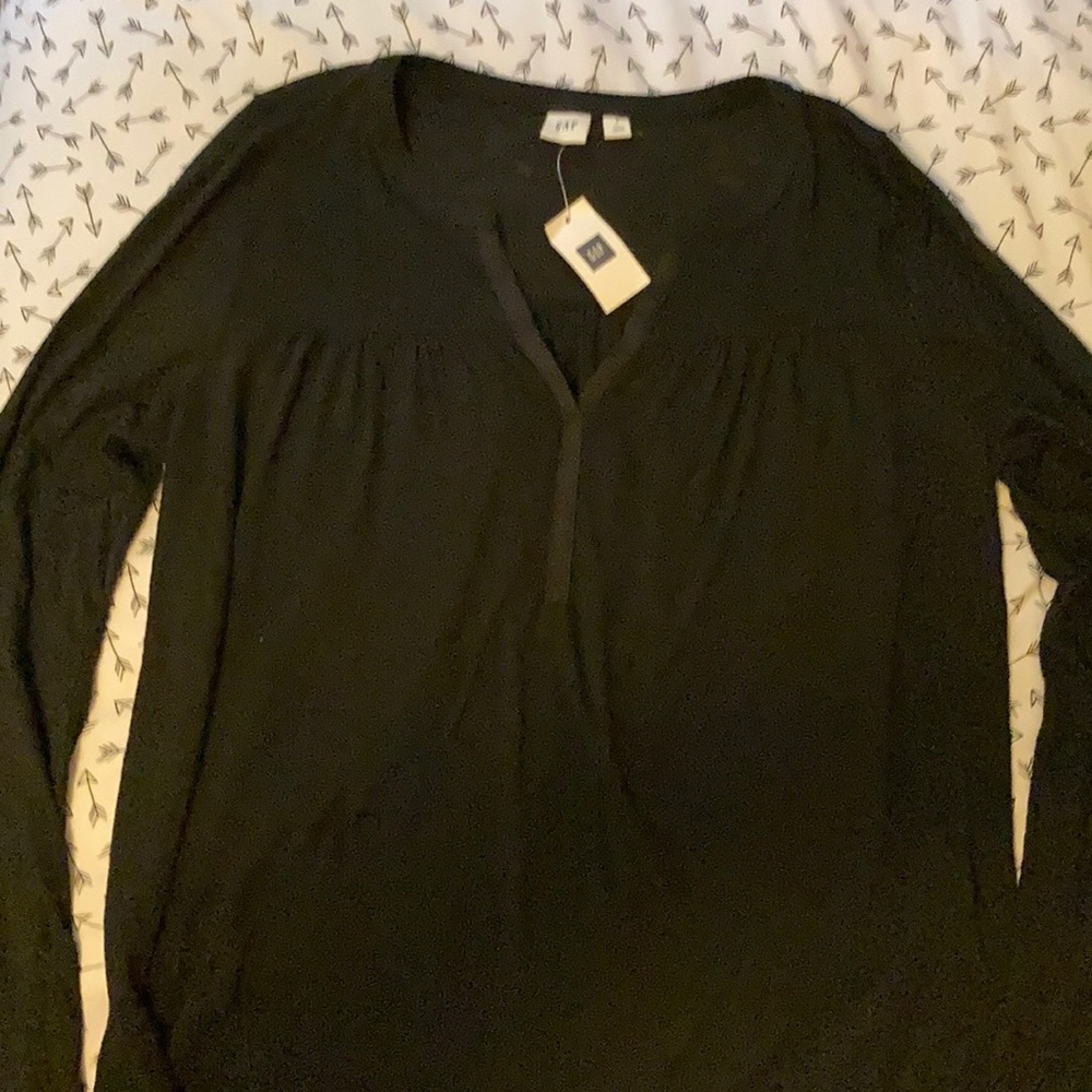 Gap black blouse